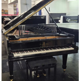 Steinway & Sons O-180 von 1908 in Schwarz glänzend