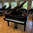 Yamaha C3 von 1988 in Schwarz glänzend