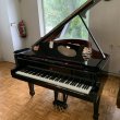 Steinway & Sons O von 1998 in Schwarz glänzend