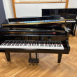 Kawai GM 10 von 2013 in Schwarz glänzend
