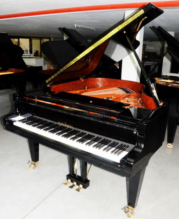 Schimmel K230 Tradition, Ausstellungsmodell von 2014 in Schwarz glänzend