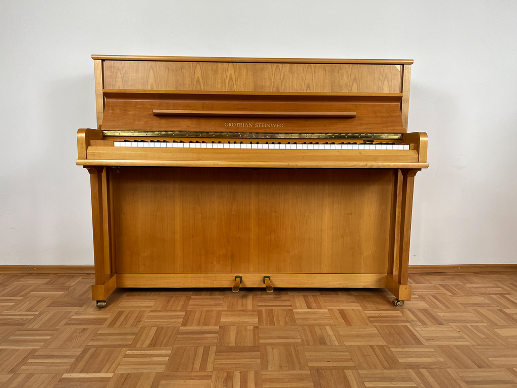 Grotrian-Steinweg 116 cm von 1993 in Kirschbaum matt