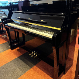 Schimmel K 122 E von 2019 in Schwarz glänzend