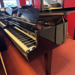 Grotrian-Steinweg 185 von 1973 in Schwarz glänzend