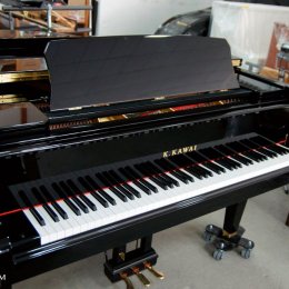 Kawai GL-30 von 2021 in Schwarz glänzend