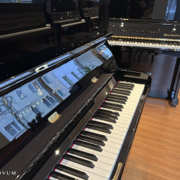 Steinway & Sons K-132 Silent von 2005 in Schwarz glänzend