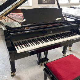 Steinway & Sons B-211 von 1996 in Schwarz glänzend
