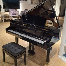 Yamaha GH1 von 1988 in Schwarz glänzend