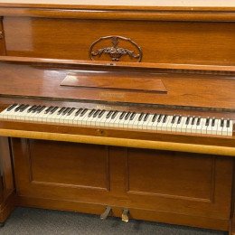 - Andere Marke - 130 von 1930 in Holz glänzend