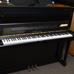 Seiler 122 von 1991 in Schwarz glänzend